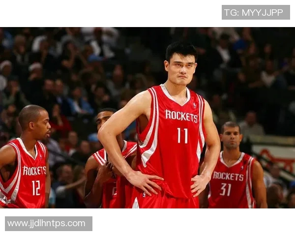 姚明效力赛季回顾：从新秀到巨星的辉煌历程与影响力分析