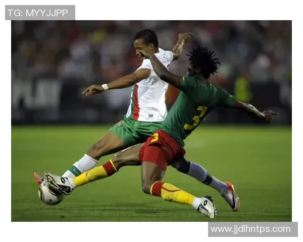 足球明星风采大比拼各具特色的模仿秀展现不同球员的魅力与风格 足球明星风采大比拼各具特色的模仿秀展现不同球员的魅力与风格